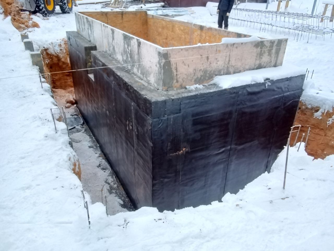 д.Изворотень, устройство фундамента