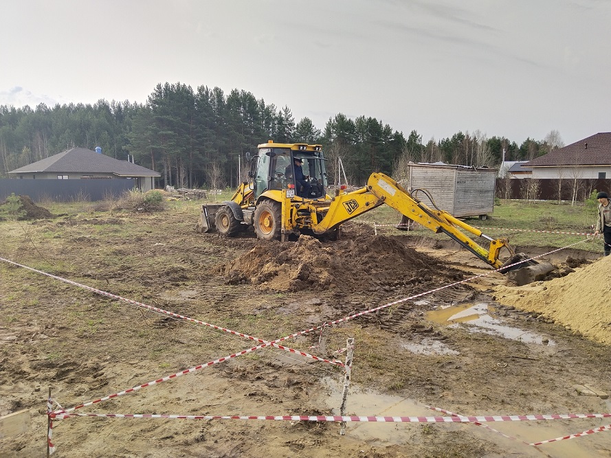 Разработка грунта на объекте в д. Черногубово